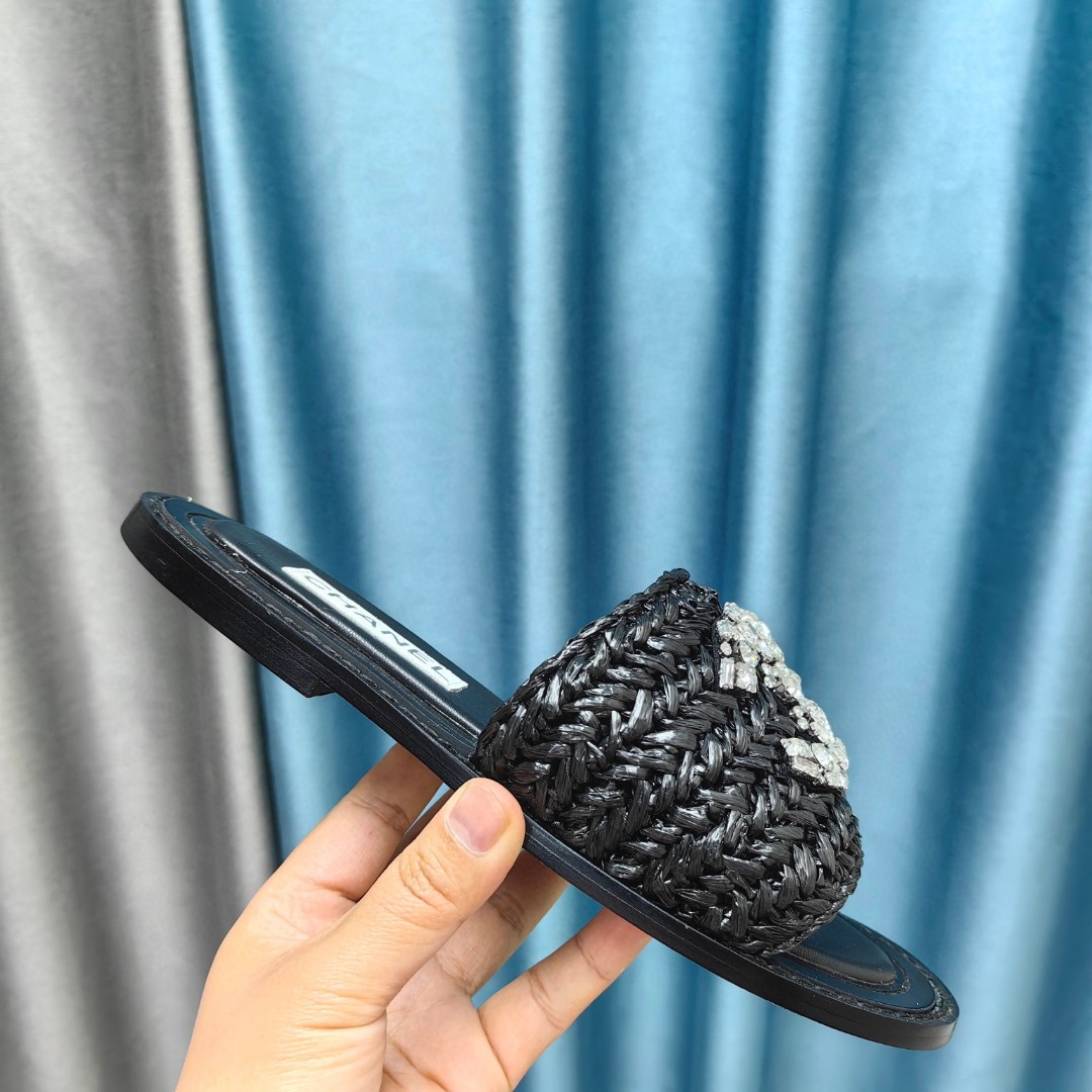 CHANEL Rhinestone woven slippers