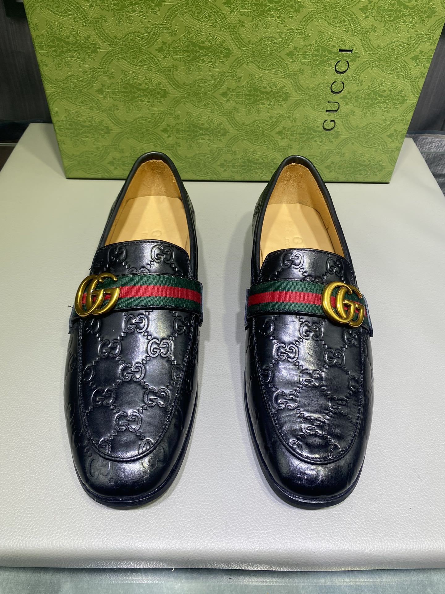 Gucci leather shoes