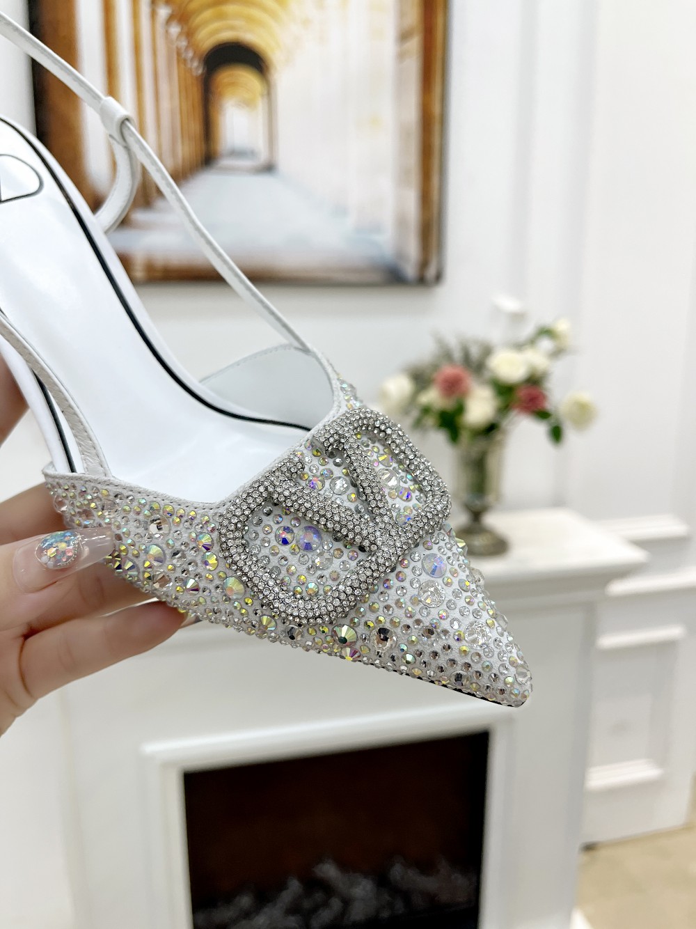 Valentino big vey buckle single shoes heels