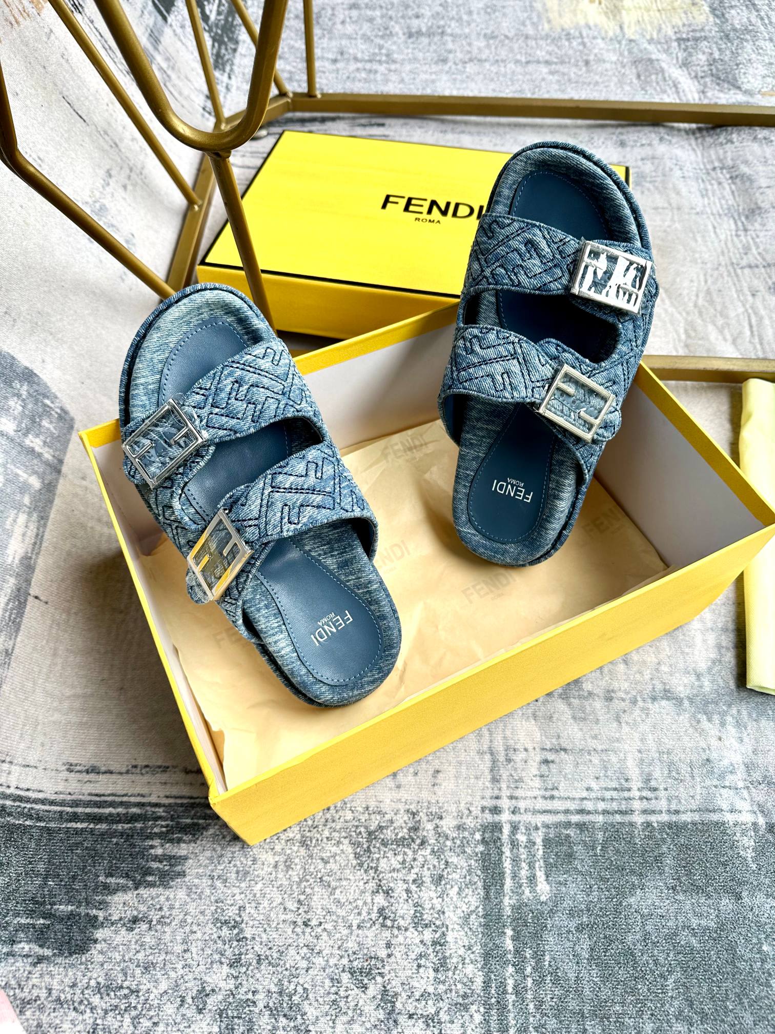 FENDI slippers