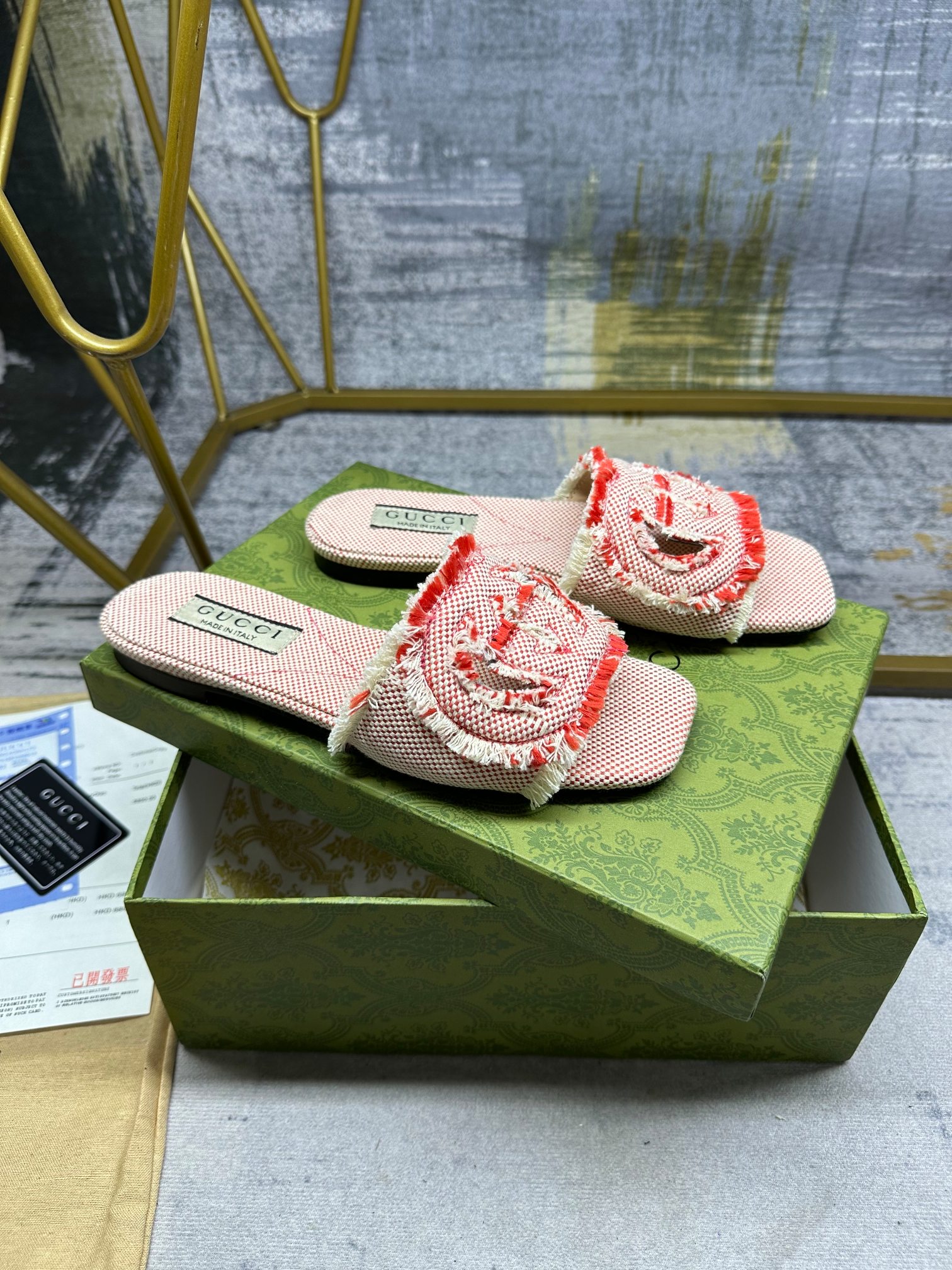 GUCCI slippers