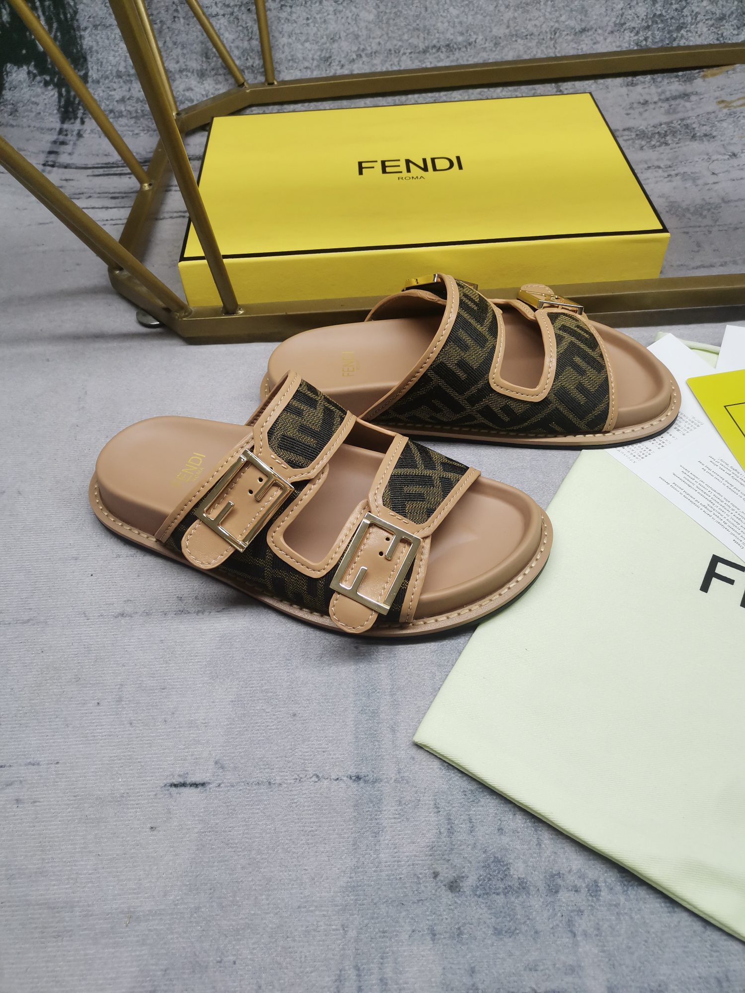 FENDI Slippers