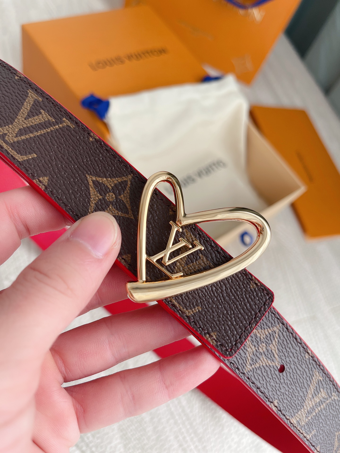 lv Belt
