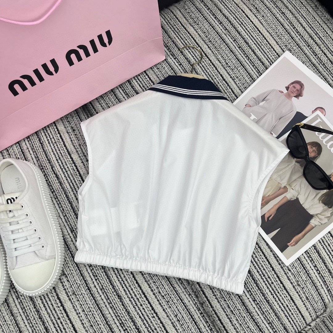 miumiu suit