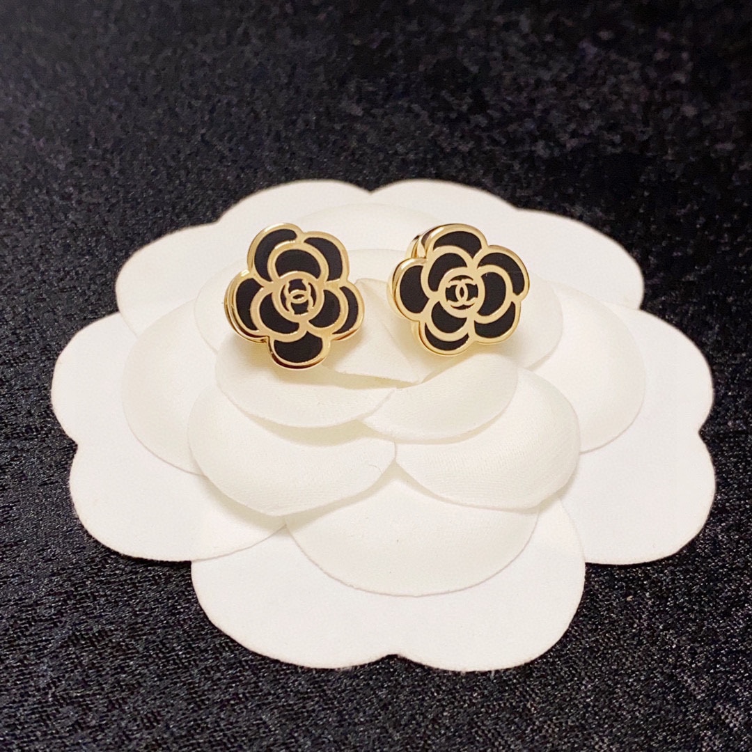 Chanel stud earrings
