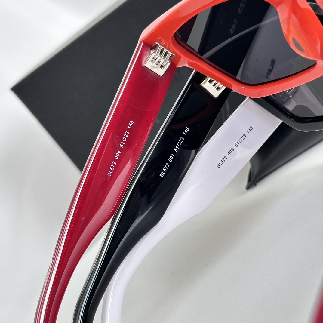 SAINT LAURN Sunglasses