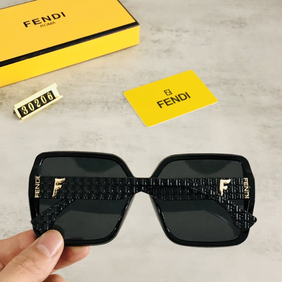 FENDI Sunglasses