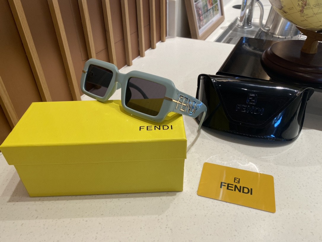 FENDI Sunglasses
