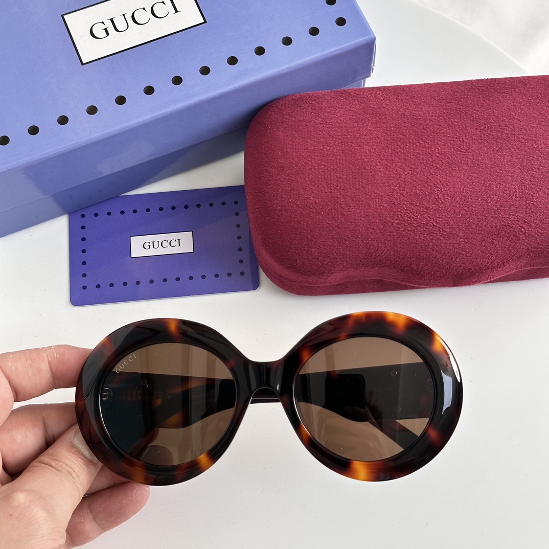 GUCCI GG Sunglasses