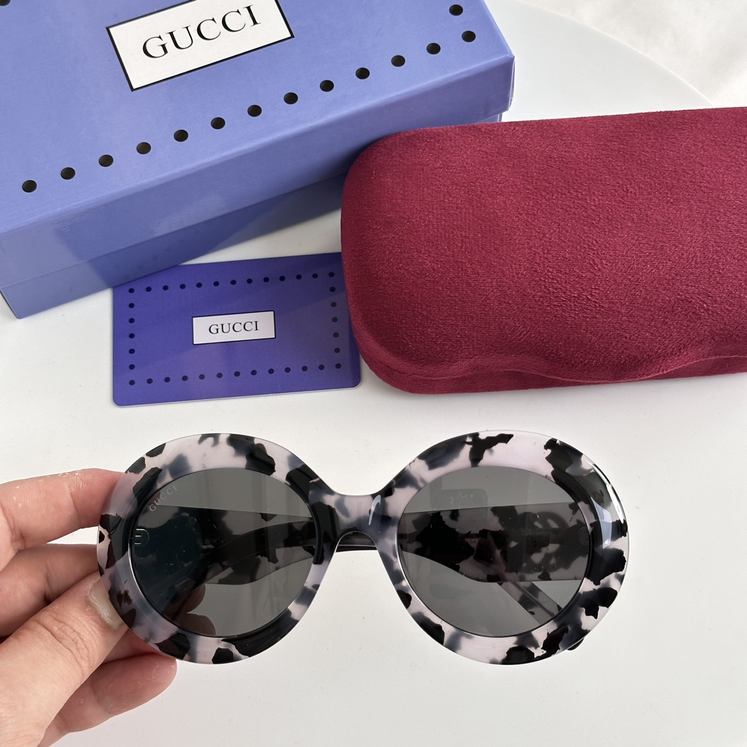 GUCCI GG Sunglasses