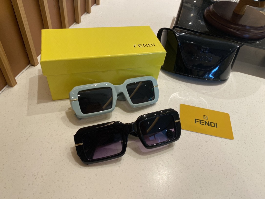 FENDI Sunglasses