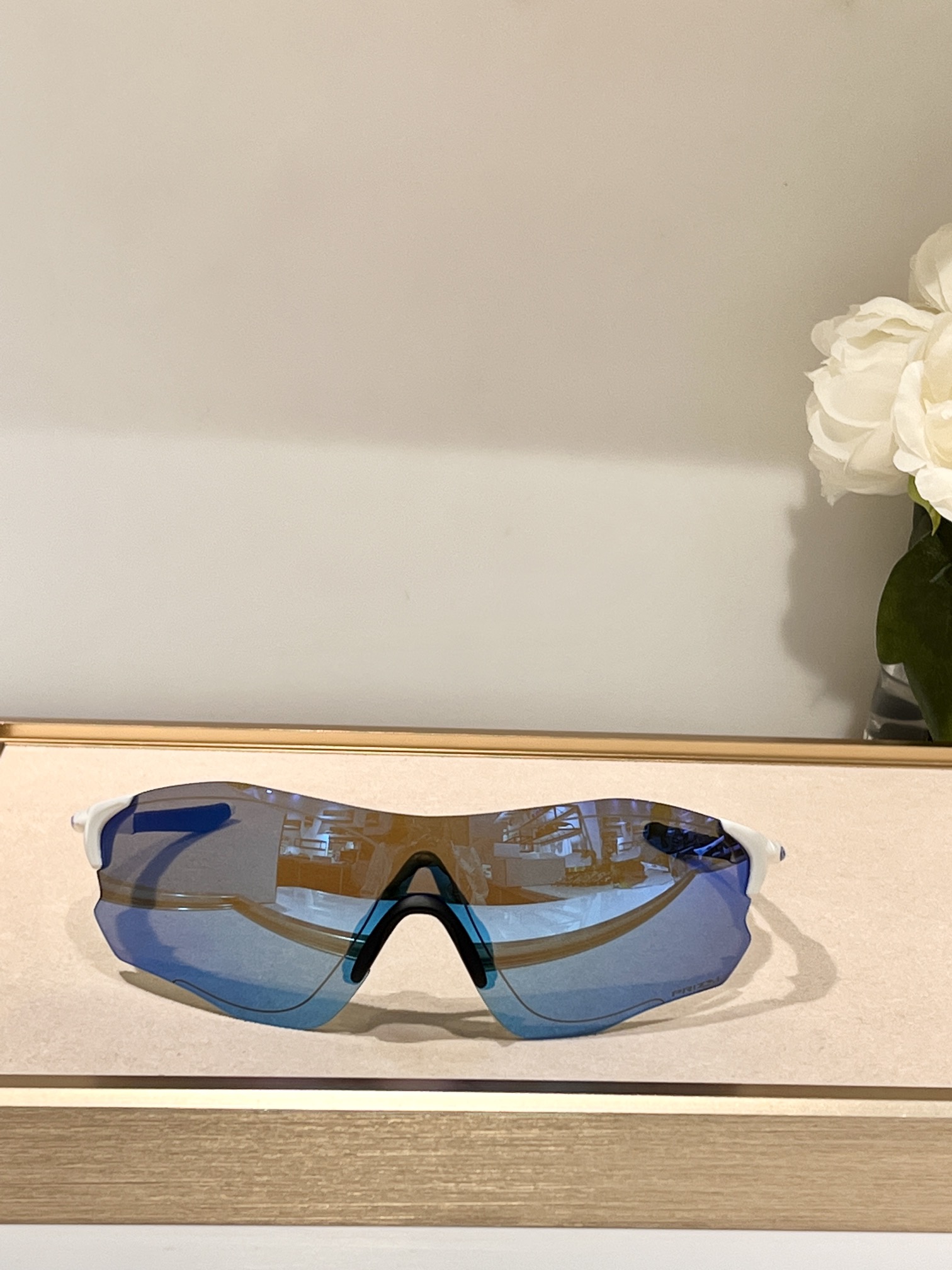 Oakley~EVZERO coloured running cycling sunglasses