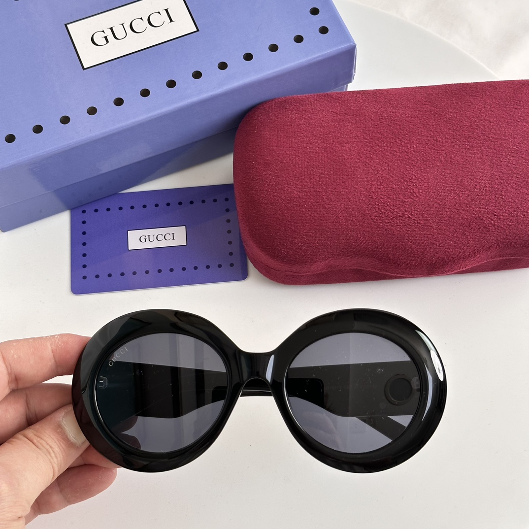 GUCCI GG Sunglasses