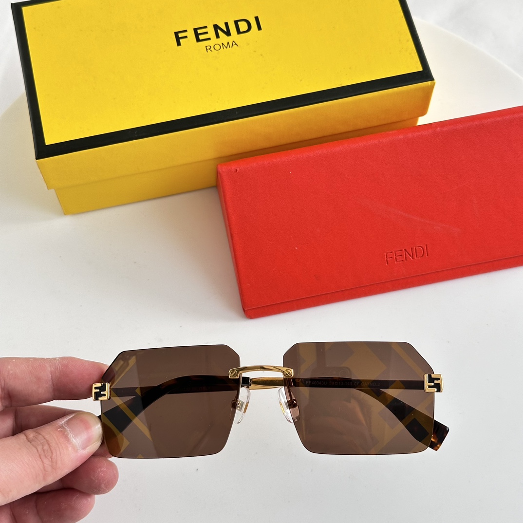 FENDI Sunglasses