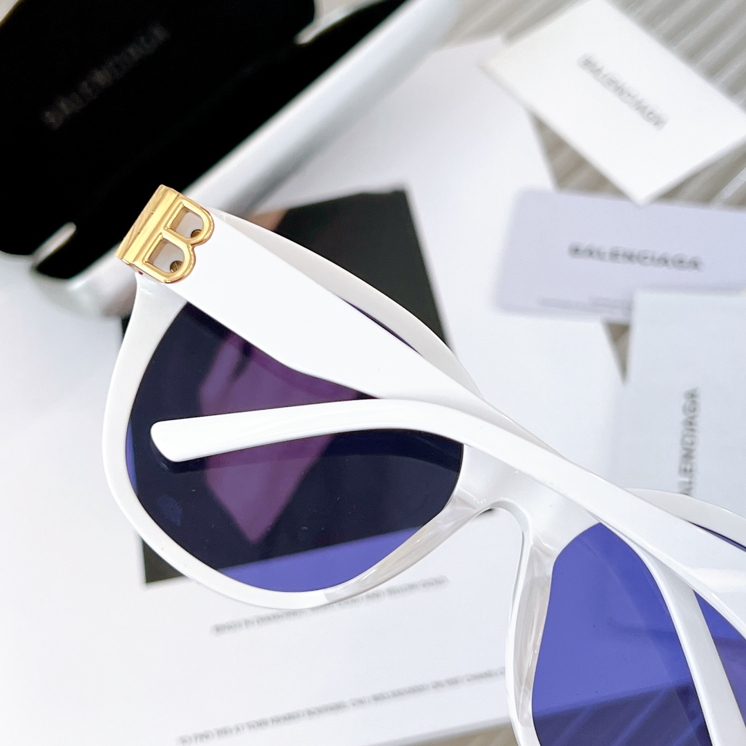 𝗕𝗔𝗟𝗘𝗡𝗖𝗜𝗔𝗚𝗔 Sunglasses