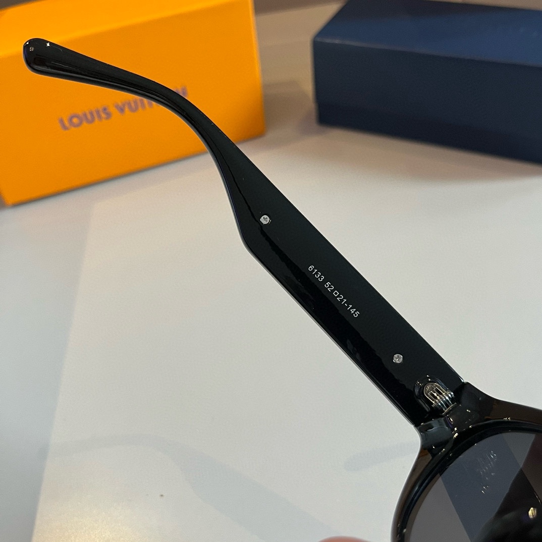 LV peephole Sunglasses