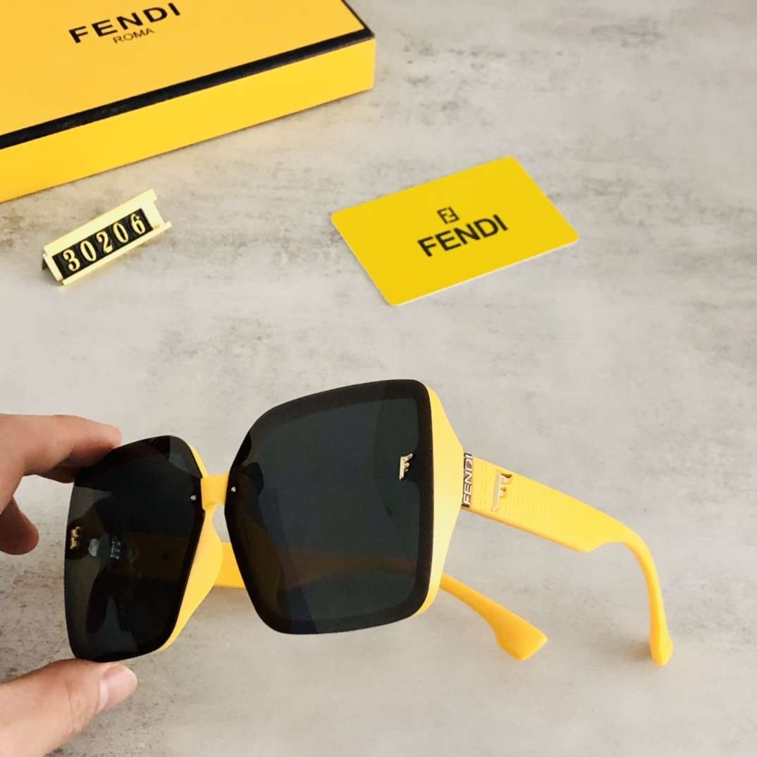 FENDI Sunglasses
