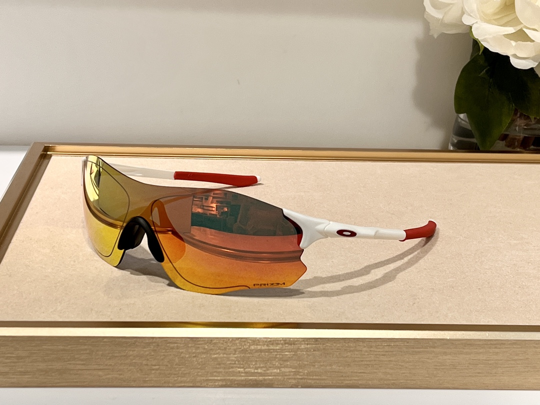 Oakley~EVZERO coloured running cycling sunglasses