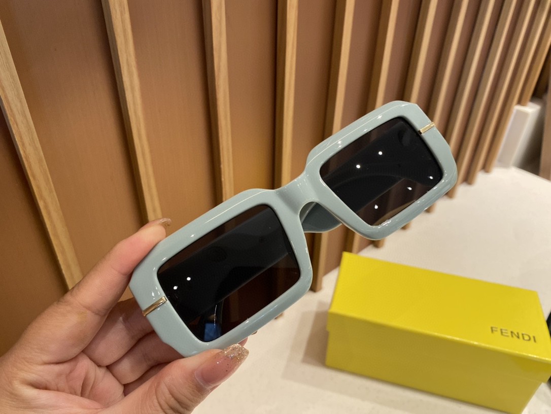 FENDI Sunglasses