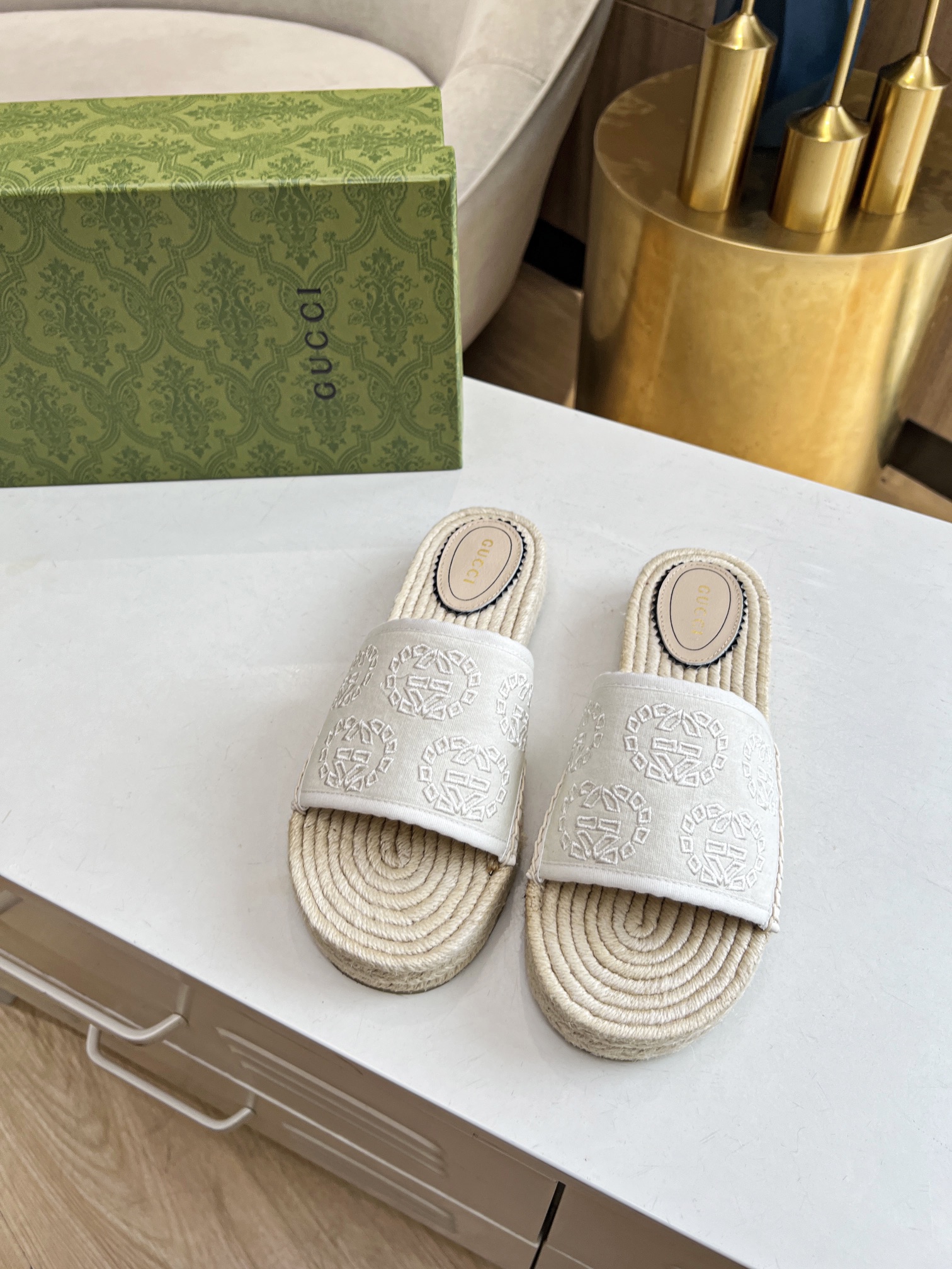 Gucci electric embroidered espadrille slippers