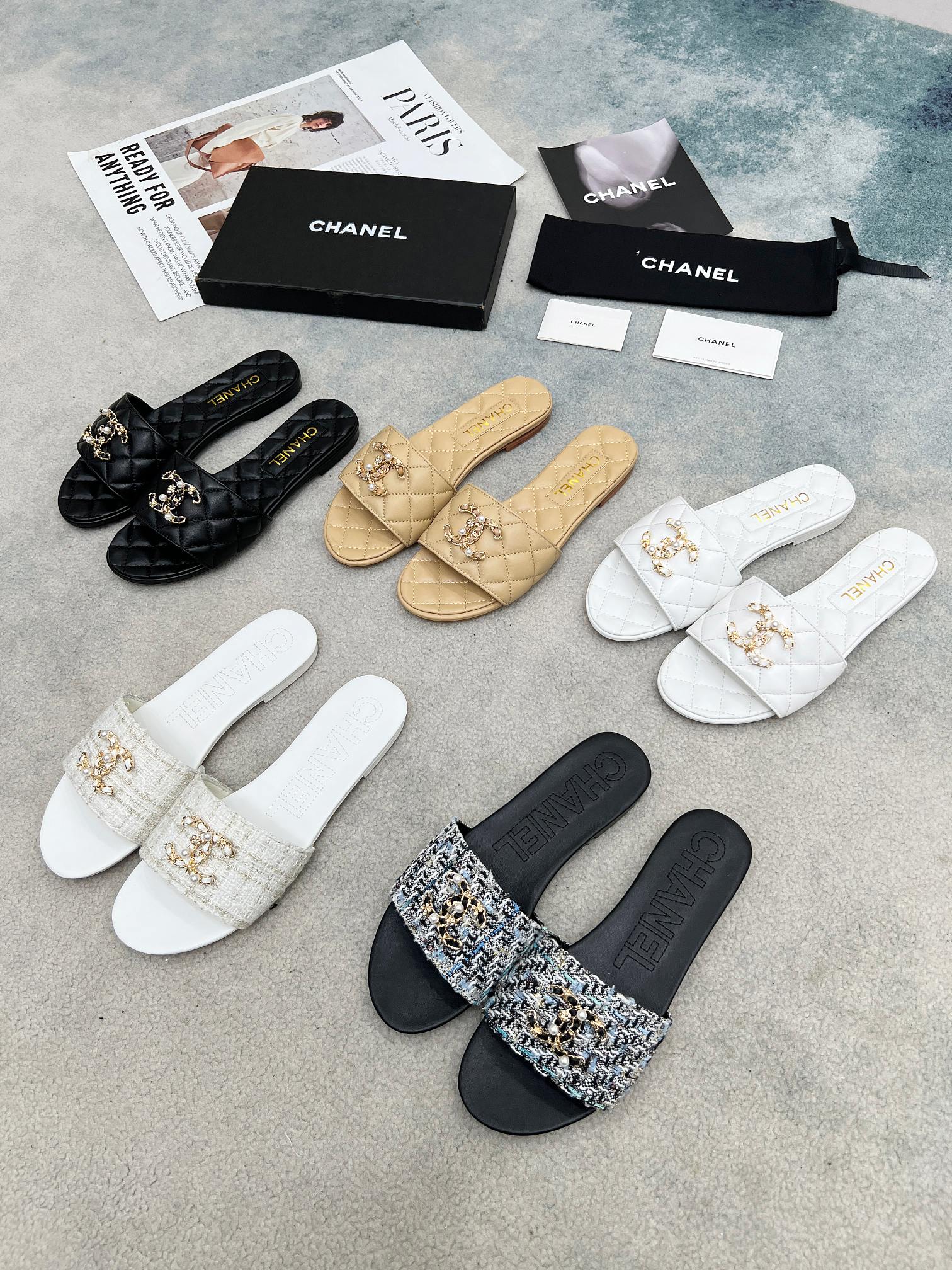 CHANEL Slippers