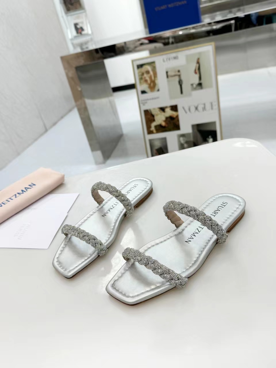 STUART WEITZMAN Woven diamond sandals flat bottomed mop