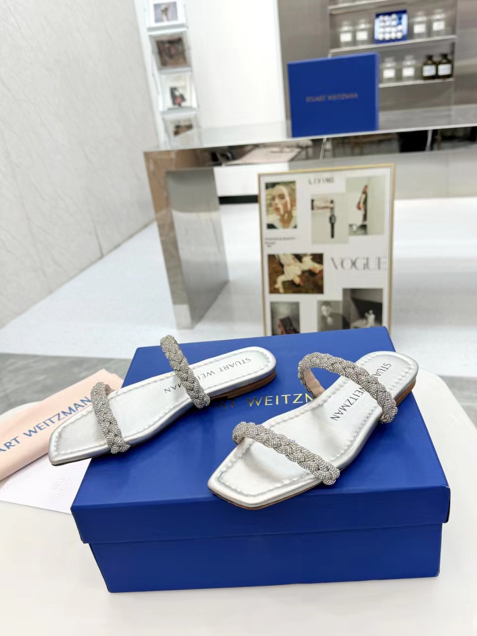 STUART WEITZMAN Woven diamond sandals flat bottomed mop