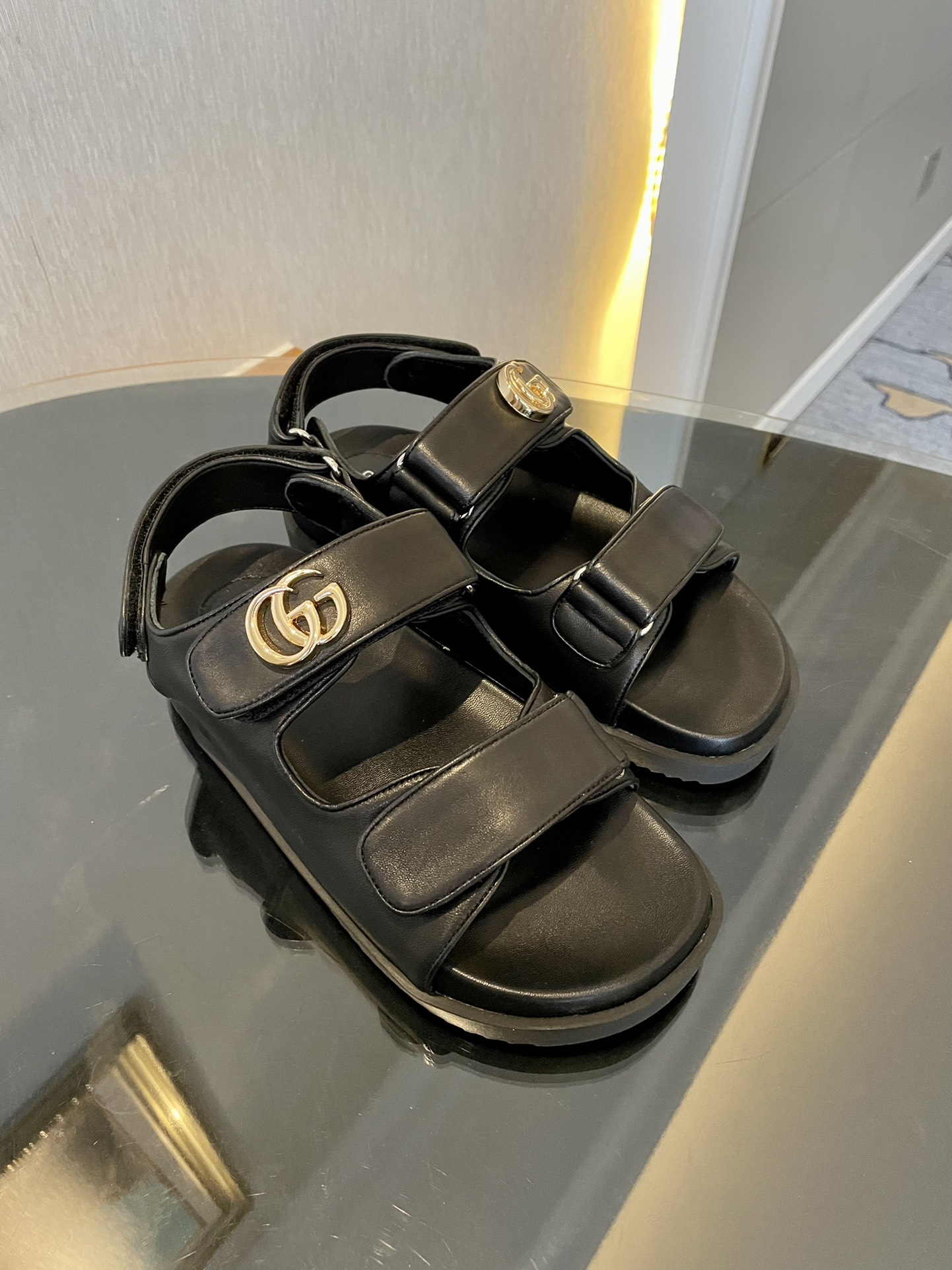 GUCCI SANDALS