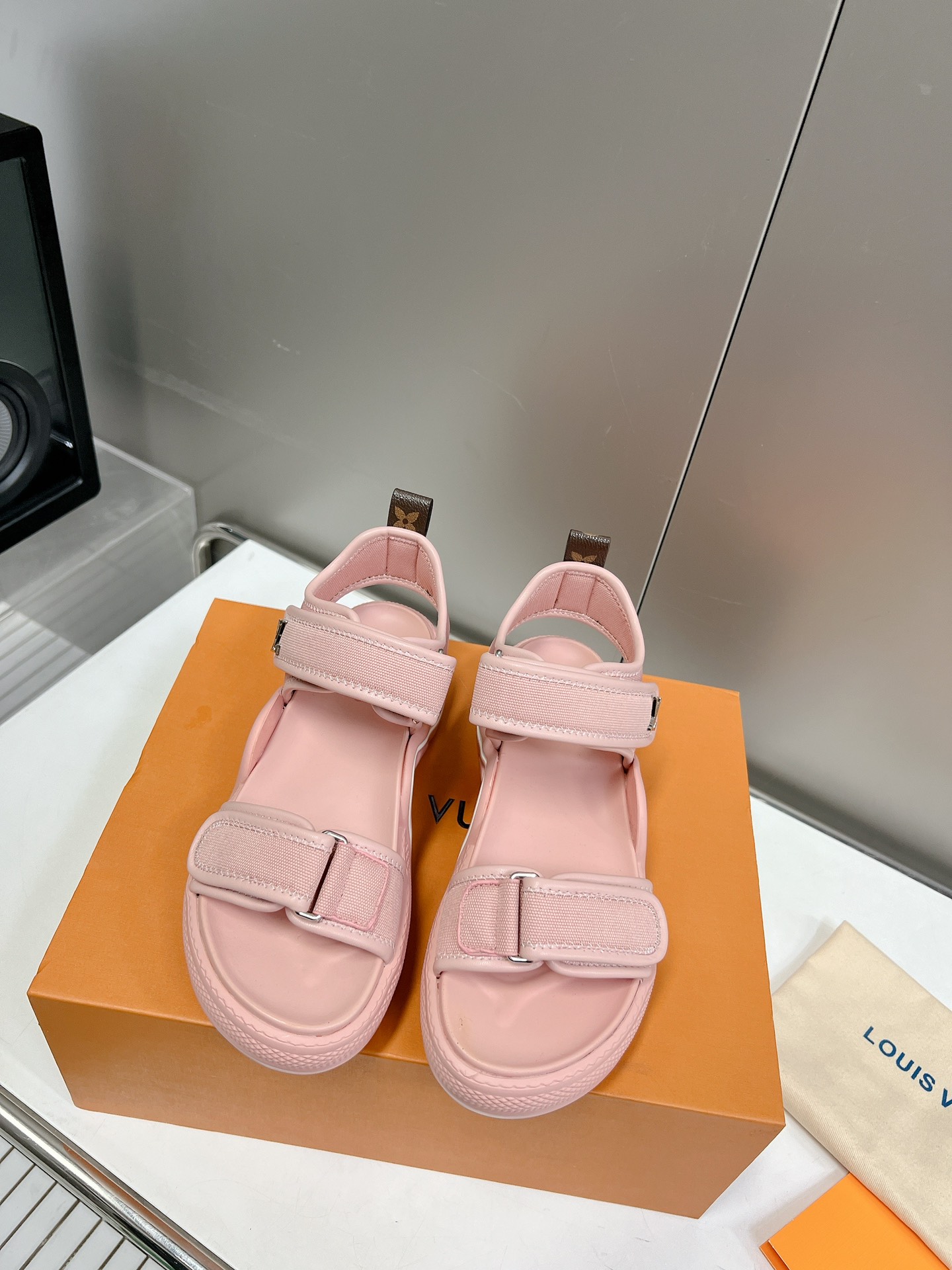 LOUIS VUITTON SANDALS