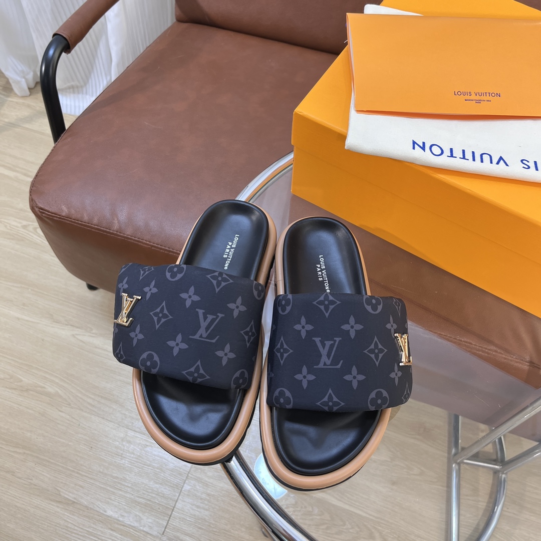 LOUIS VUITTON SLIDES