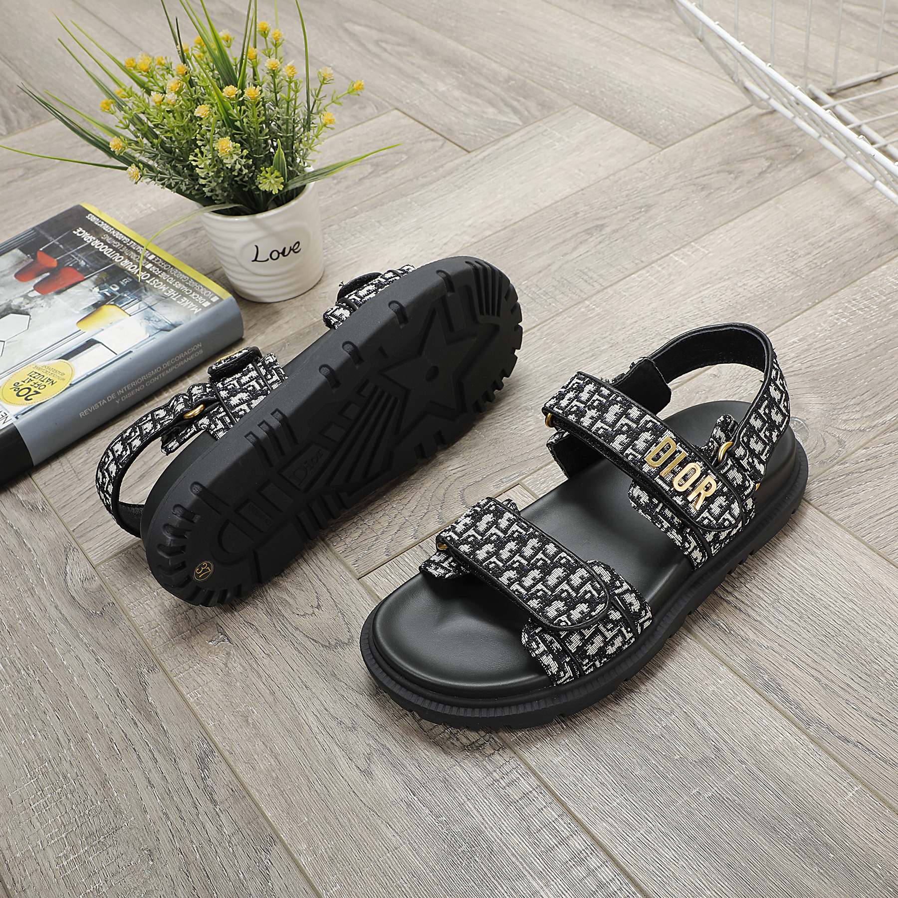 DIOR NEW VELCRO  SANDALS
