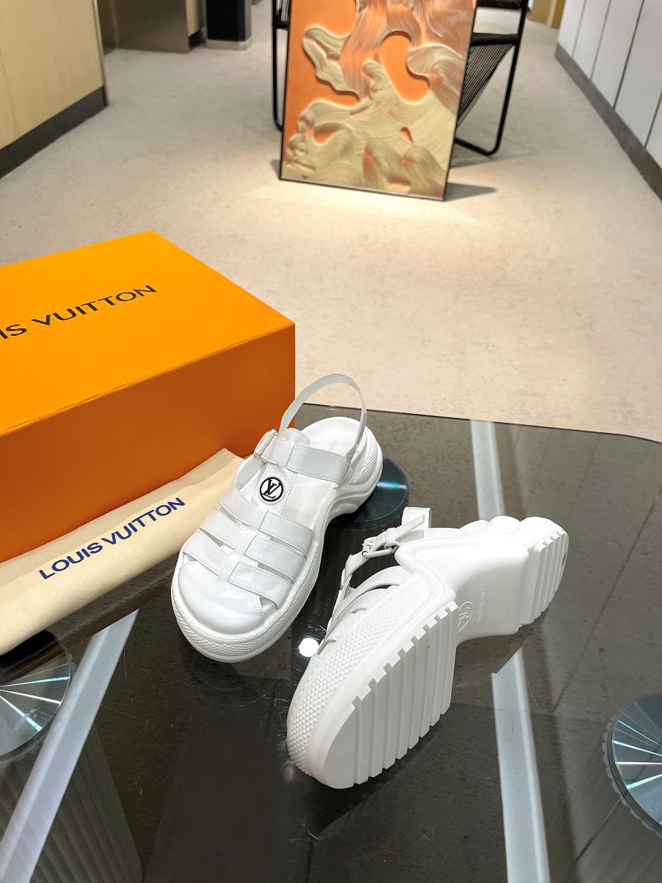 LOUIS VUITTON SANDALS