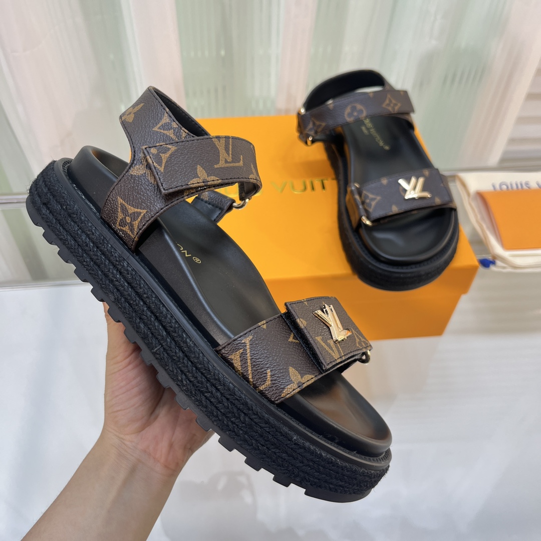 LOUIS VUITTON SANDALS