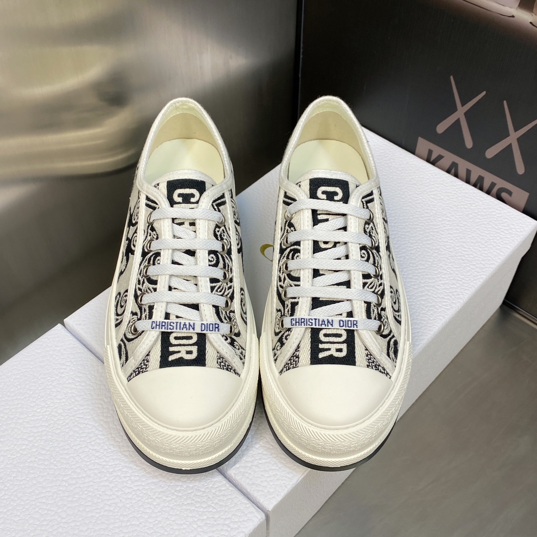 DIOR SNEAKERS