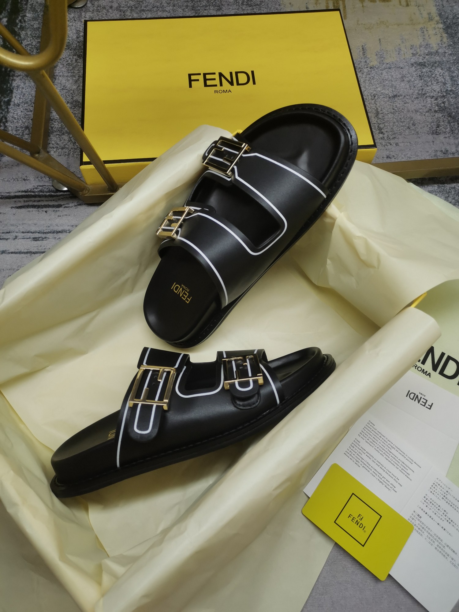 FENDI SLIDES