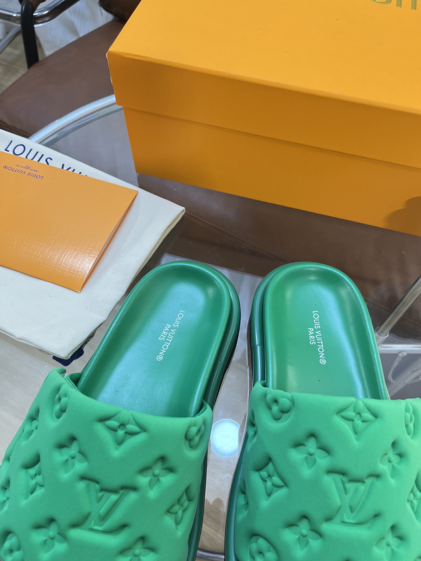 LOUIS VUITTON SLIDES