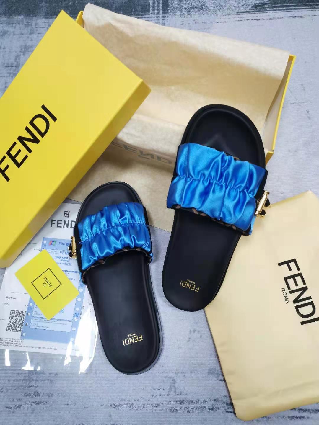 FENDI SLIDES