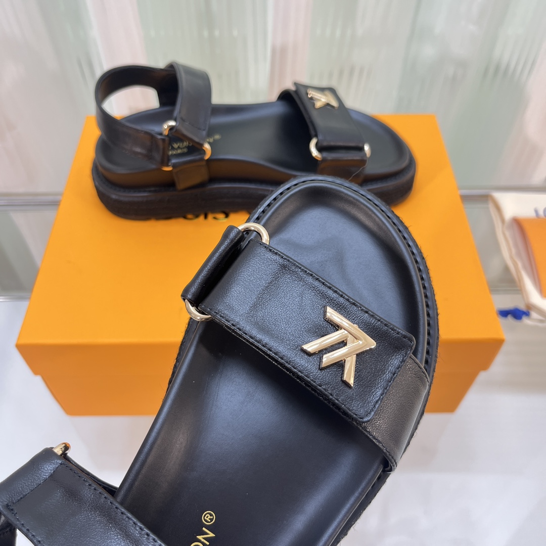 LOUIS VUITTON SANDALS