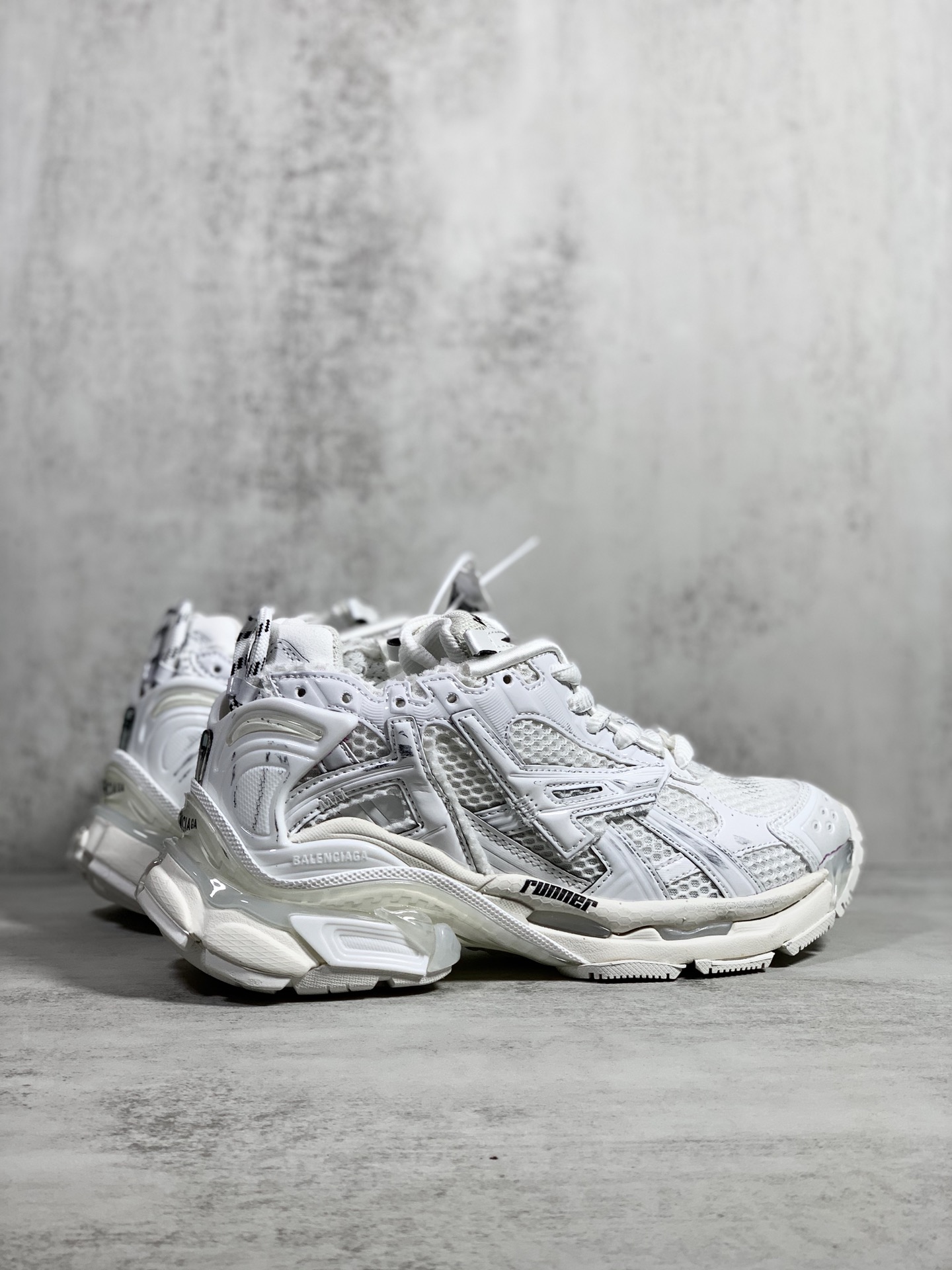 BALENCIAGA RUNNER