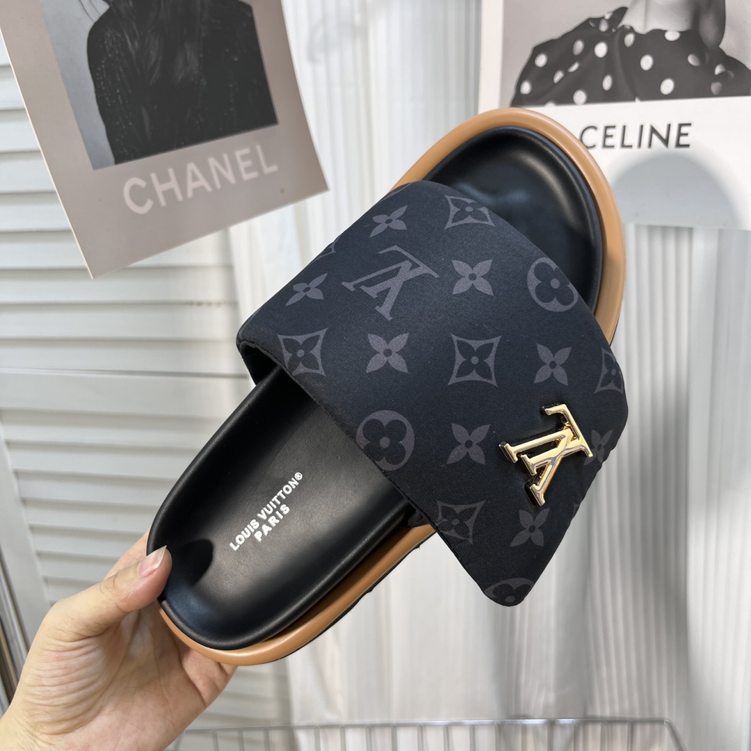 LOUIS VUITTON SLIDES