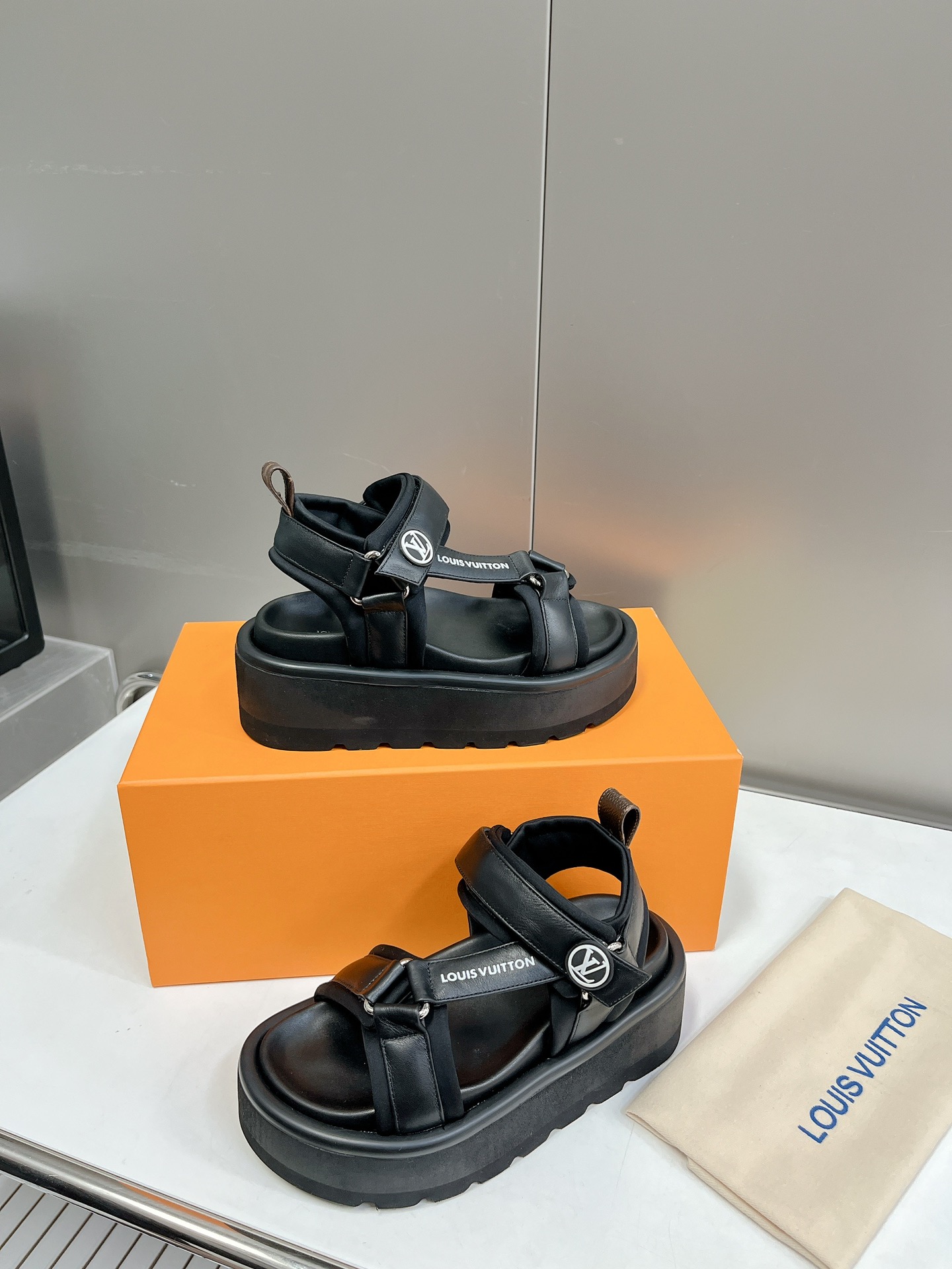 LOUIS VUITTON SANDALS