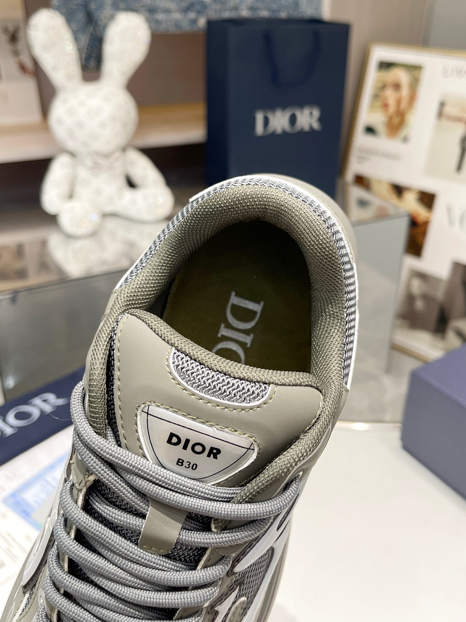 DIOR B30 SNEAKERS