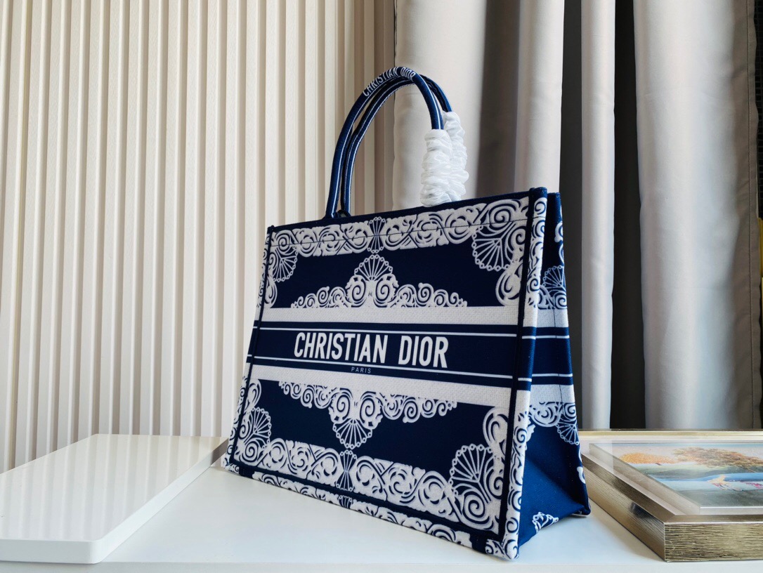 DIOR BAG
