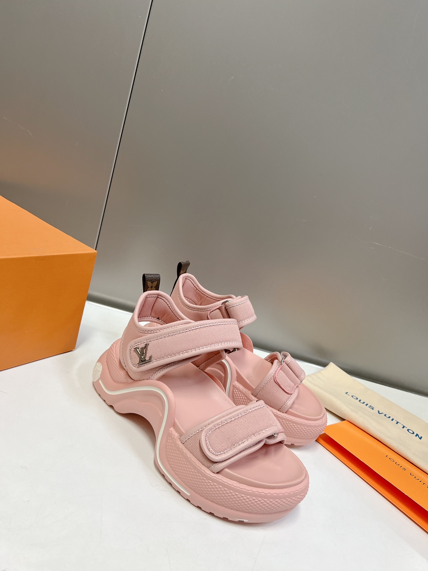 LOUIS VUITTON SANDALS