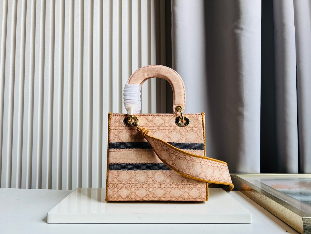 DIOR BAG