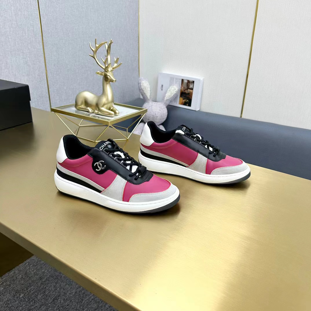 CHANEL SNEAKERS