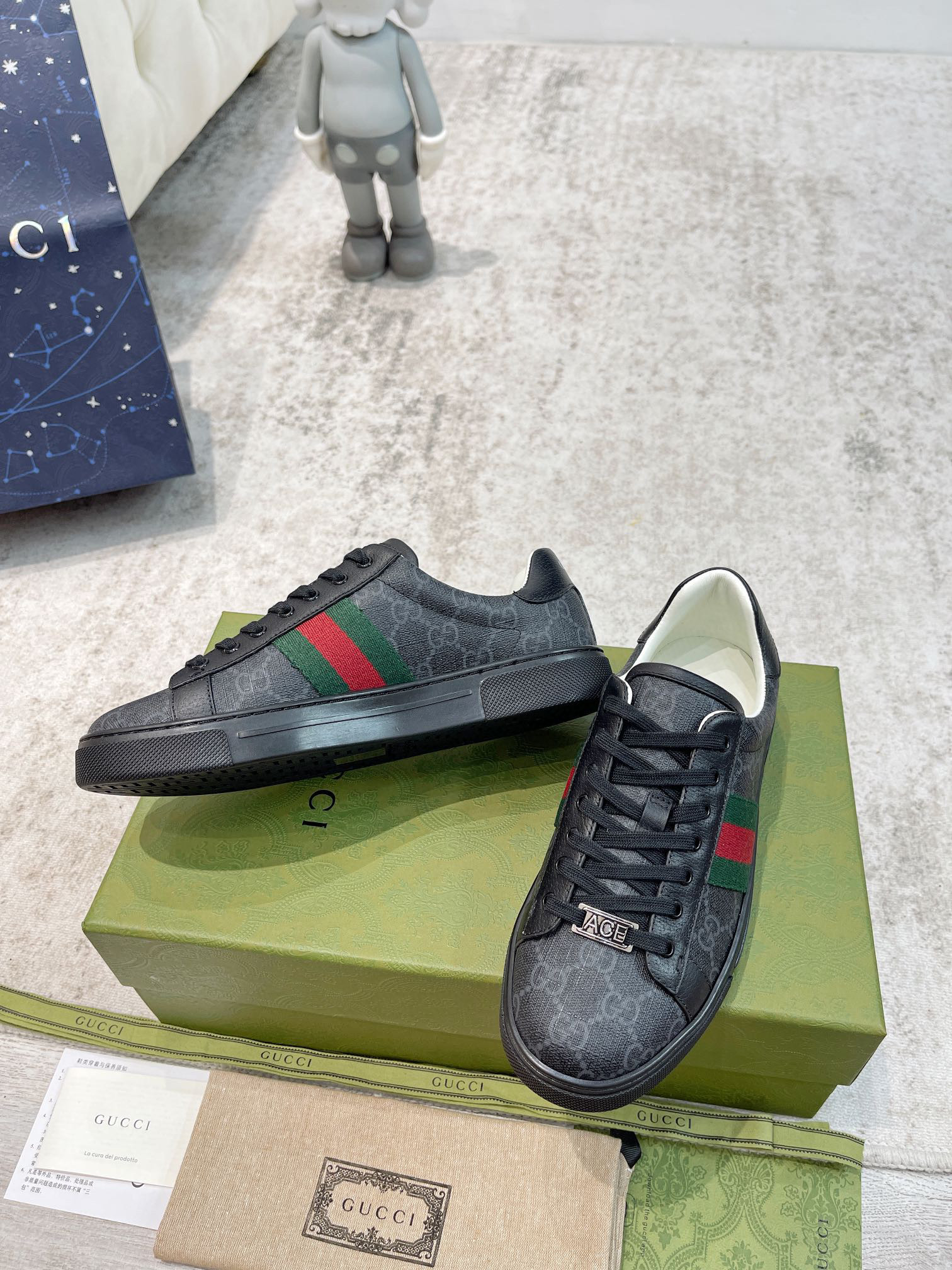 WOMEN'S GUCCI ACE SNEAKER WITH WEB