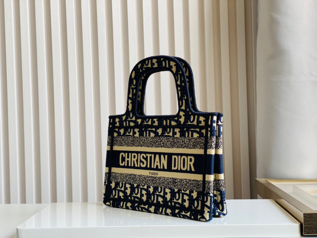 DIOR BAG