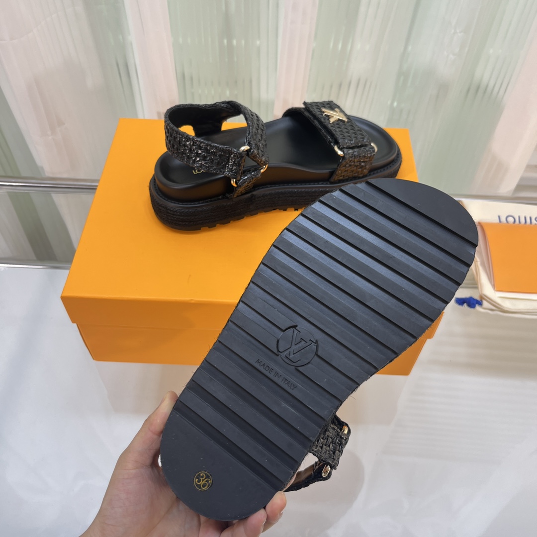 LOUIS VUITTON SANDALS