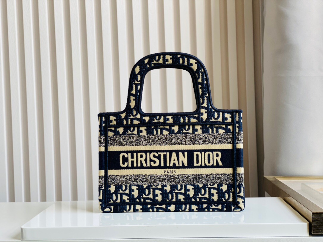 DIOR BAG